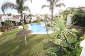 Apartamento con jardin