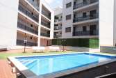 Piso econ�mico con piscina y parking