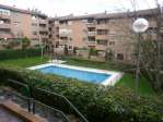 Piso 4 d y 2 b en urba con piscina y garaje