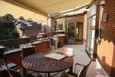 �tico con terraza