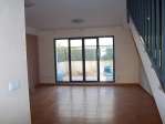 Adosado semi nuevo en zona residencial