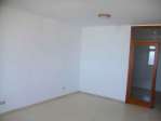 Amplio piso en urbanizaci�n privada, balc�n,