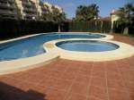 Apartamento con piscina y parking alquiler anual