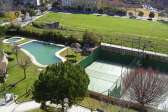 Apartamento con piscina junto parque asomadilla