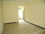 Junto a Joanich. 70 m sal�n 20 m alto ascensor 3
