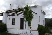 Cortijo r�stico de dos dormitorios entre Nerja y