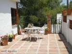 Casa con terraza, balc�n y huerto en sant pere de