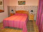 Ampl�simo piso en bajo de casa terrera con garaje