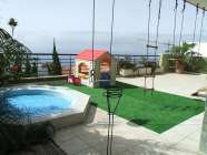 Foto Chalet individual con jacuzzi y vistas al mar