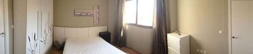 Vivienda amueblada, frente parada de autobus