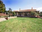 Se alquila chalet unifamiliar en Sant Mar�al,