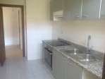 Piso vacio, 4 habitaciones, 2 ba�os, plaza de