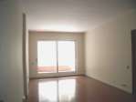 Piso de 75 m con 5 m tz. Salon 25 m2 hab. Doble.