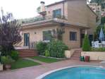 Casa amueblada con jardin y piscina