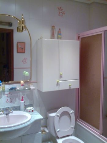 El Baño, Recinto Indispensable