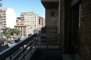 Imagen Zamora floor door.