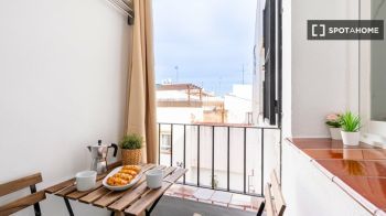 Imagen Studio for rent terrace Seville