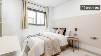 Imagen Furnished room for rent with elevator in Valencia