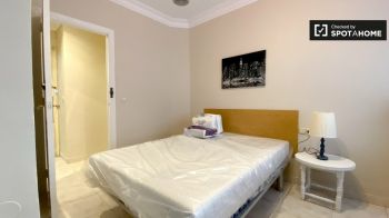 Imagen Furnished room for rent with elevator in Valencia