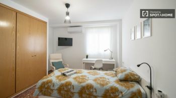 Imagen Room for rent with elevator in Valencia