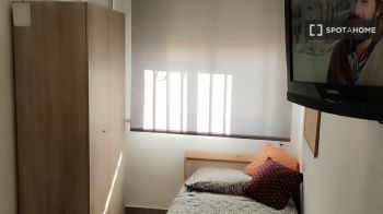 Imagen Furnished room for rent in Seville
