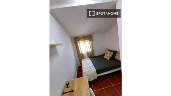 Imagen Aluga-se quarto em terraço em Valência