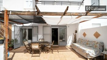 Imagen Furnished apartment for rent with terrace in Valencia