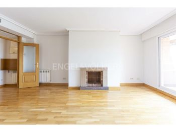 Imagen Alquiler piso piscina Prado de somosaguas-la finca