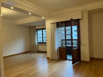 Imagen Alquiler piso terraza y ascensor Centro