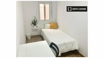 Imagen Furnished room for rent with terrace in Barcelona