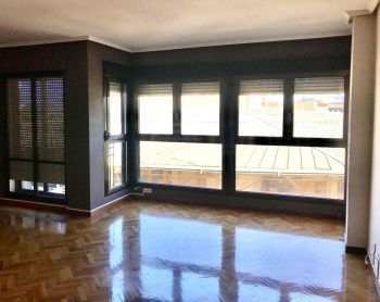 Imagen Alquiler piso ascensor y garaje Casco histórico