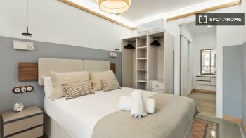 Imagen Se alquila habitación en piso de 4 habitaciones en Barcelona
