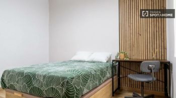 Imagen Se alquila piso de 3 habitaciones en Palos de Moguer, todos los gastos incluidos.