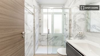 Imagen Elevador para aluguel de quarto mobiliado Madrid