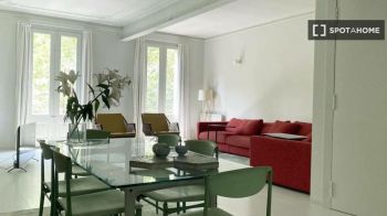 Imagen Piso de 2 habitaciones en alquiler en la Dreta de l'Eixample, gastos incluidos