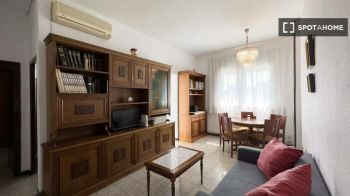 Imagen Piso de 3 habitaciones en alquiler en La Marina de Port, gastos incluidos