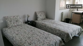 Imagen Elevador para aluguel de quarto mobiliado Barcelona