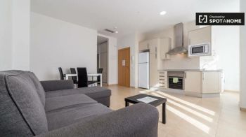 Imagen Apartamento de 2 dormitorios con balcón en alquiler en Camins al Grau