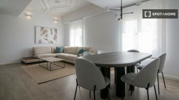 Imagen Se alquila piso de 4 habitaciones en El Pilar, todos los gastos incluidos.