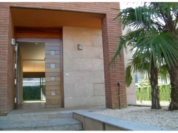 Imagen Alquiler casa garaje y terraza