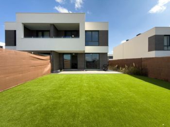 Vivienda similar