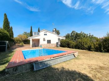 Imagen Alquiler casa garaje y piscina Ribatejada