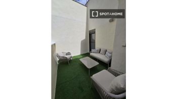 Imagen Apartamento de 2 dormitorios en alquiler en Cuatro Caminos, Madrid