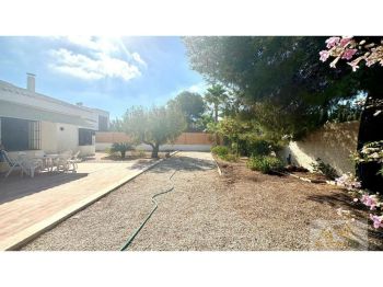 Imagen Alquiler casa garaje y terraza Núcleo urbano