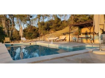 Imagen Maravillosa casa de 3 dormitorios con piscina e impresionantes vistas hacia la sierra de Tramuntana.
