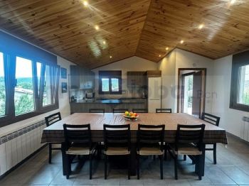 Imagen Casa de montaña a los pies del Pedraforca - Vallcebre (Berguedà) 360 m construidos 250 m útiles Terraza y patio exterior Capacidad para 13 personas