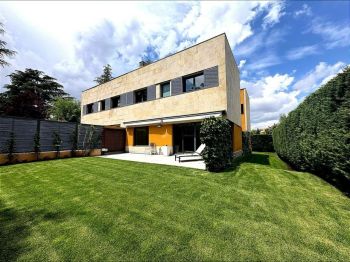 Vivienda similar