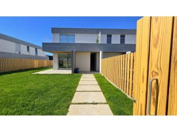 Vivienda similar